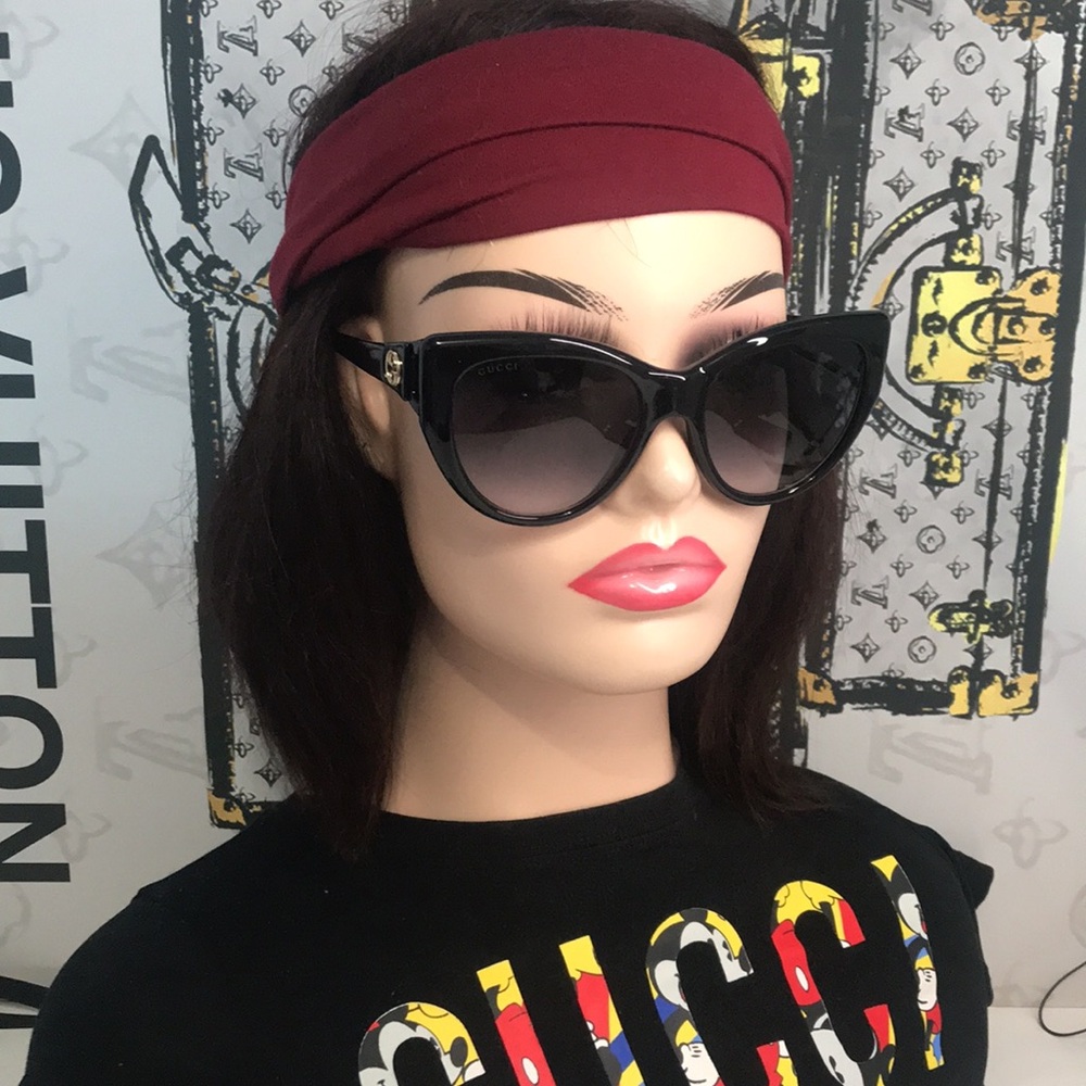 New Authentic Gucci GG0877S 001 Black Soft Cat-Eye Sunglasses Grey Gradient Lens